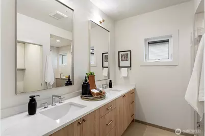 9315 132nd Avenue NE, Kirkland, WA 98033 - Photo 24