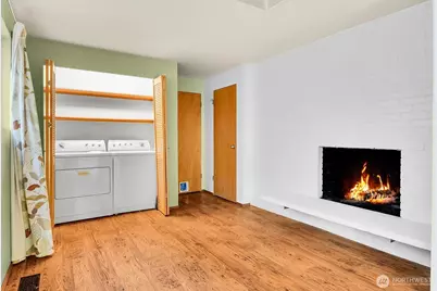 4030 139th Avenue SE, Bellevue, WA 98006 - Photo 4