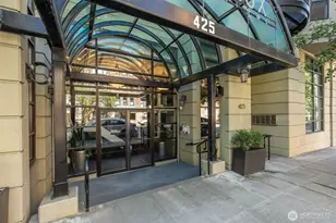 425 Vine St, Seattle, WA 98121 - Photo 2