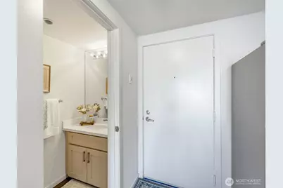 425 Vine Street #706, Seattle, WA 98121 - Photo 20