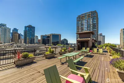 425 Vine Street #706, Seattle, WA 98121 - Photo 32