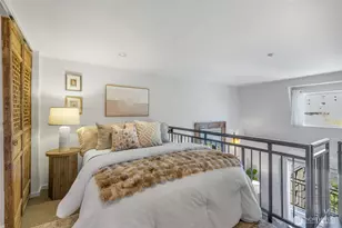 425 Vine St, Seattle, WA 98121 - Photo 24