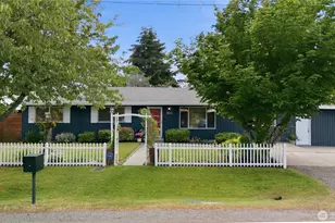 810 132nd St S, Tacoma, WA 98444 - Photo 2