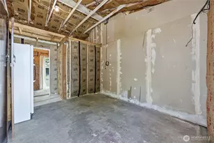 810 132nd St S, Tacoma, WA 98444 - Photo 34