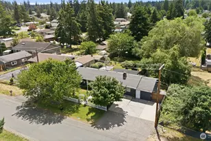 810 132nd St S, Tacoma, WA 98444 - Photo 38