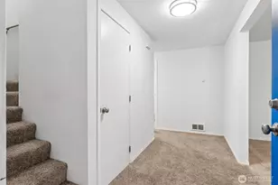 22518 Bluewater Dr SE, Yelm, WA 98597 - Photo 4