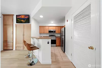 300 10th Avenue #A110, Seattle, WA 98122 - Photo 6