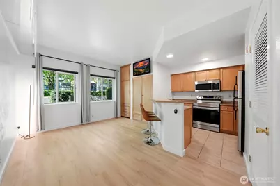 300 10th Avenue #A110, Seattle, WA 98122 - Photo 2