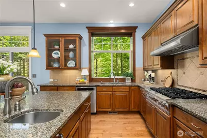 2534 NW Stoney Creek Drive, Issaquah, WA 98027 - Photo 10
