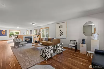 2120 248th Place SE, Sammamish, WA 98075 - Photo 2