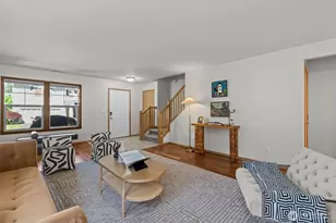 2120 248th Pl SE, Sammamish, WA 98075 - Photo 4