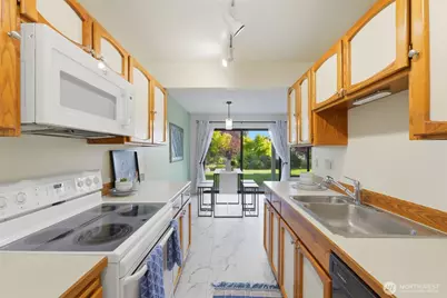 26435 Pennsylvania Avenue NE #49, Kingston, WA 98346 - Photo 8