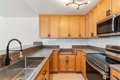 4415 145th Avenue NE #H6, Bellevue, WA 98007 - Photo 4