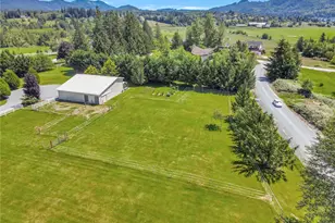 15892 Larson Ln, Mount Vernon, WA 98273 - Photo 36