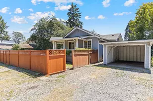 410 118th St S, Tacoma, WA 98444 - Photo 4