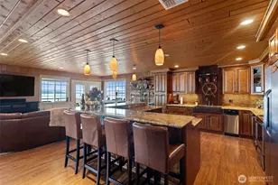 8116 Naketa Beach Walk, Mukilteo, WA 98275 - Photo 6