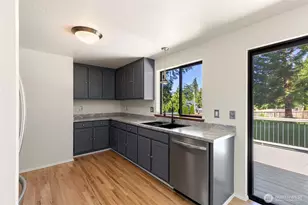 12506 NE Virginia Ct, Kingston, WA 98346 - Photo 14