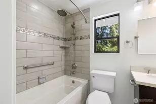 12506 NE Virginia Ct, Kingston, WA 98346 - Photo 28