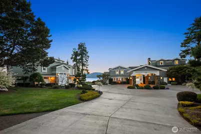 1114 B Avenue, Anacortes, WA 98221 - Photo 2