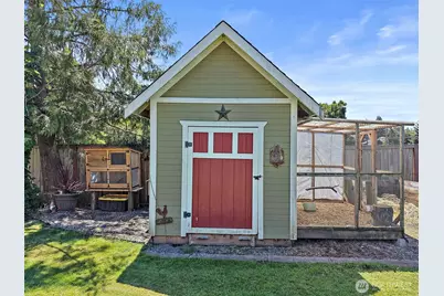 1303 W Main, Puyallup, WA 98371 - Photo 36