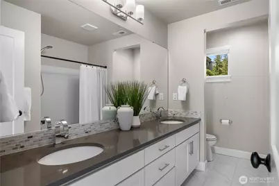 23433 3rd Avenue SE, Bothell, WA 98021 - Photo 24