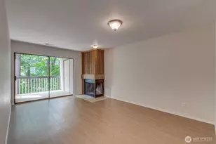 10819 NE 37th Pl, Bellevue, WA 98004 - Photo 14