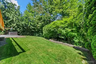 1030 NW Inneswood Dr, Issaquah, WA 98027 - Photo 30