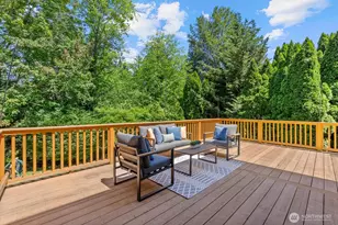 1030 NW Inneswood Dr, Issaquah, WA 98027 - Photo 28