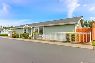 24112 221st Pl SE, Maple Valley, WA 98038 - Photo 2