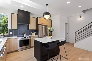 4428 Dayton Ave N, Seattle, WA 98103 - Photo 16