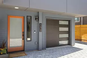 4428 Dayton Ave N, Seattle, WA 98103 - Photo 2