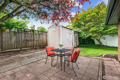 827 N 1st Street, Renton, WA 98057 - Photo 20