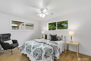 827 N 1st St, Renton, WA 98057 - Photo 14