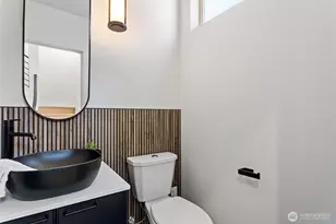 4430 Dayton Ave N, Seattle, WA 98103 - Photo 24