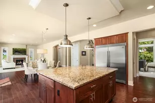 20125 SE 24th St, Sammamish, WA 98075 - Photo 12