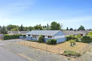 12152 Alaska St S, Tacoma, WA 98444 - Photo 4