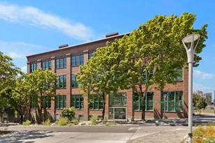 66 Bell St, Seattle, WA 98121 - Photo 2