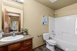 1190 Swan Loop, DuPont, WA 98327 - Photo 20