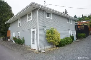 5305 S 3rd Ave, Everett, WA 98203 - Photo 2