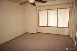 5305 S 3rd Ave, Everett, WA 98203 - Photo 12