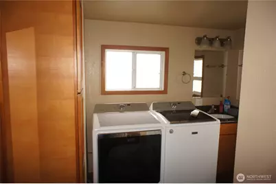 5305 S 3rd Avenue, Everett, WA 98203 - Photo 10