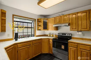 1572 NE 177th St, Shoreline, WA 98155 - Photo 8