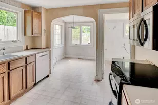 1918 N 115th St, Seattle, WA 98133 - Photo 14