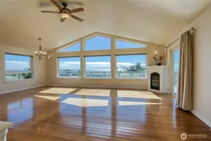 36 Duke Ln, Pacific Beach, WA 98571 - Photo 6