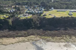 36 Duke Ln, Pacific Beach, WA 98571 - Photo 32