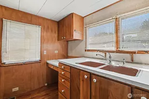 10515 Woodinville Dr, Bothell, WA 98011 - Photo 10