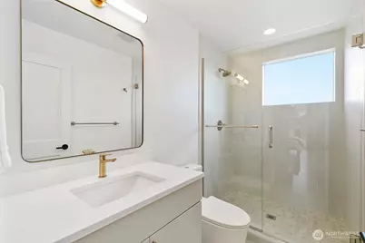 408 Aloha Street, Seattle, WA 98109 - Photo 18