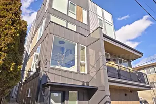 408 Aloha St, Seattle, WA 98109 - Photo 2