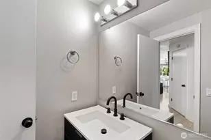12737 NE 97th Pl, Kirkland, WA 98033 - Photo 20