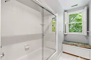 13555 NE 54th Pl, Bellevue, WA 98005 - Photo 34
